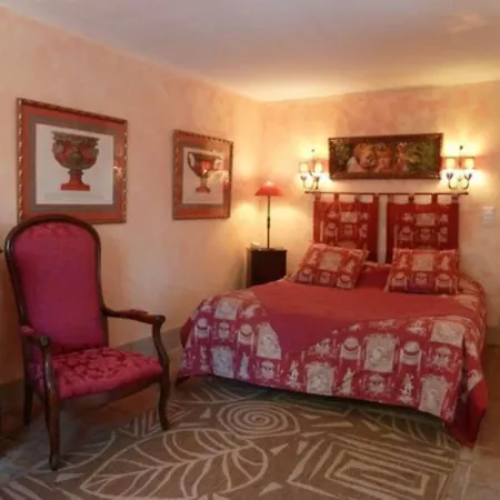 Mas De La Chapelle Hotel